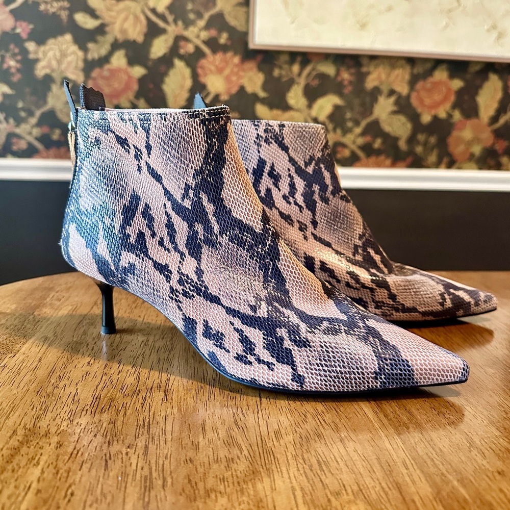 AGL Snakeskin print leather Ankle Booties with Kitten Heel